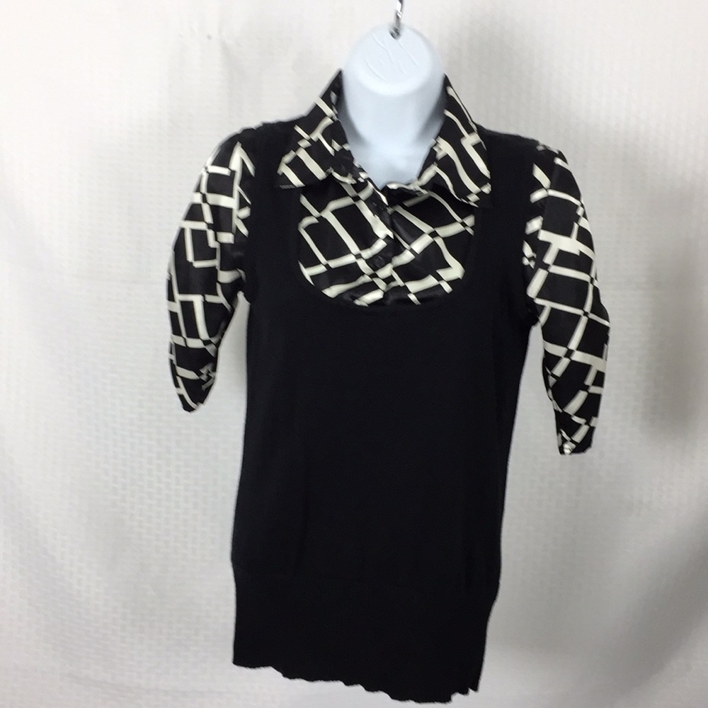 Ladies A. Byer short sleeve sweater shirt size m
